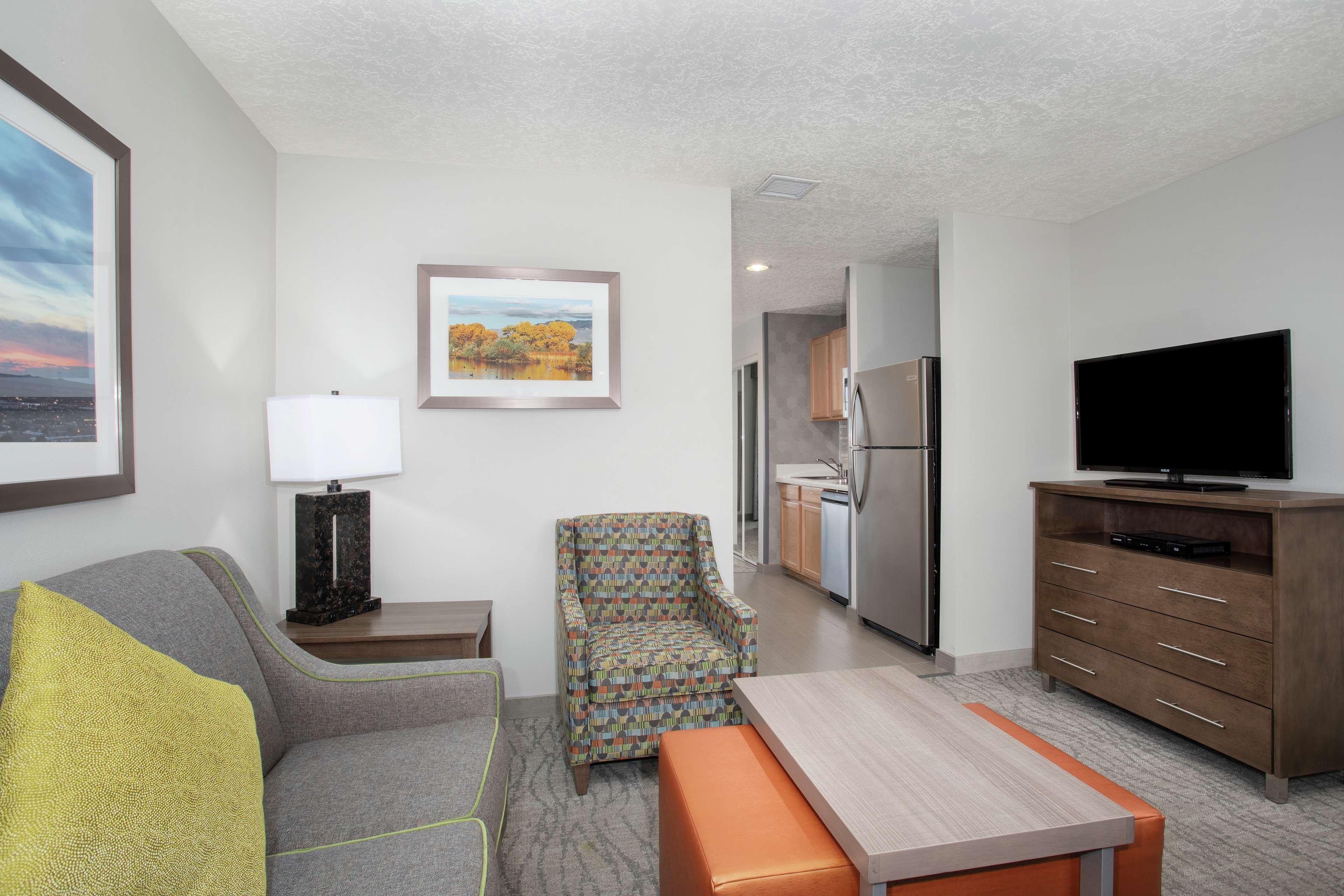 Homewood Suites by Hilton Albuquerque-Journal Center Extérieur photo